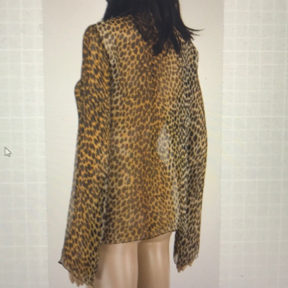 Dolce and Gabbana animal print silk blouse - Picture 3 of 7